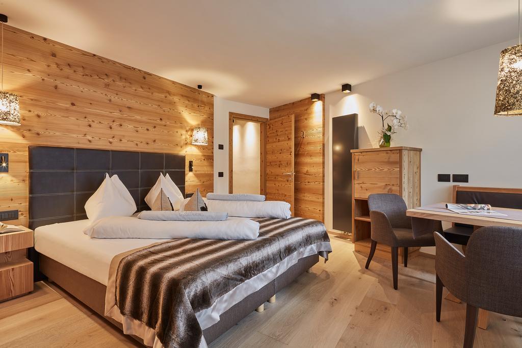 Mountain Hotel Mezdi Colfosco Eksteriør bilde