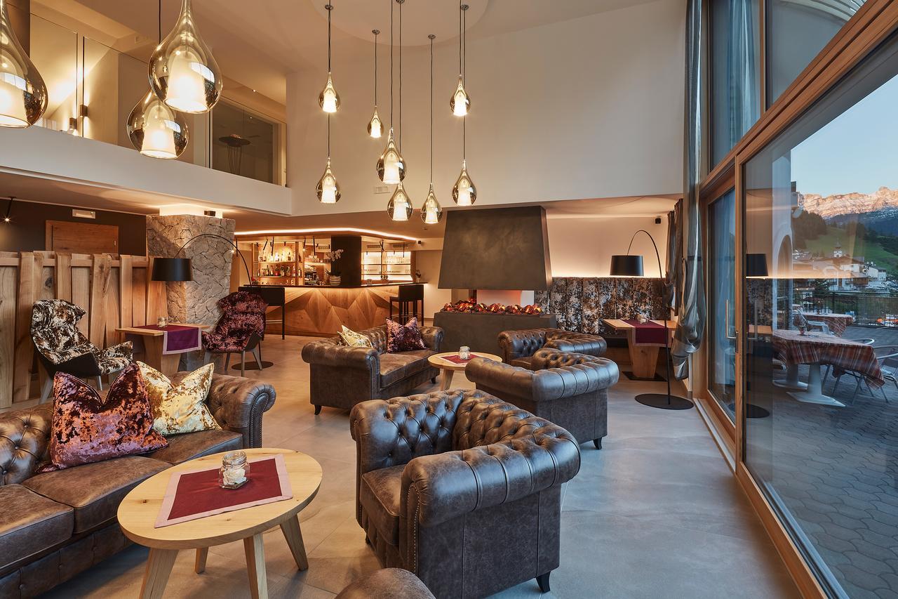 Mountain Hotel Mezdi Colfosco Eksteriør bilde